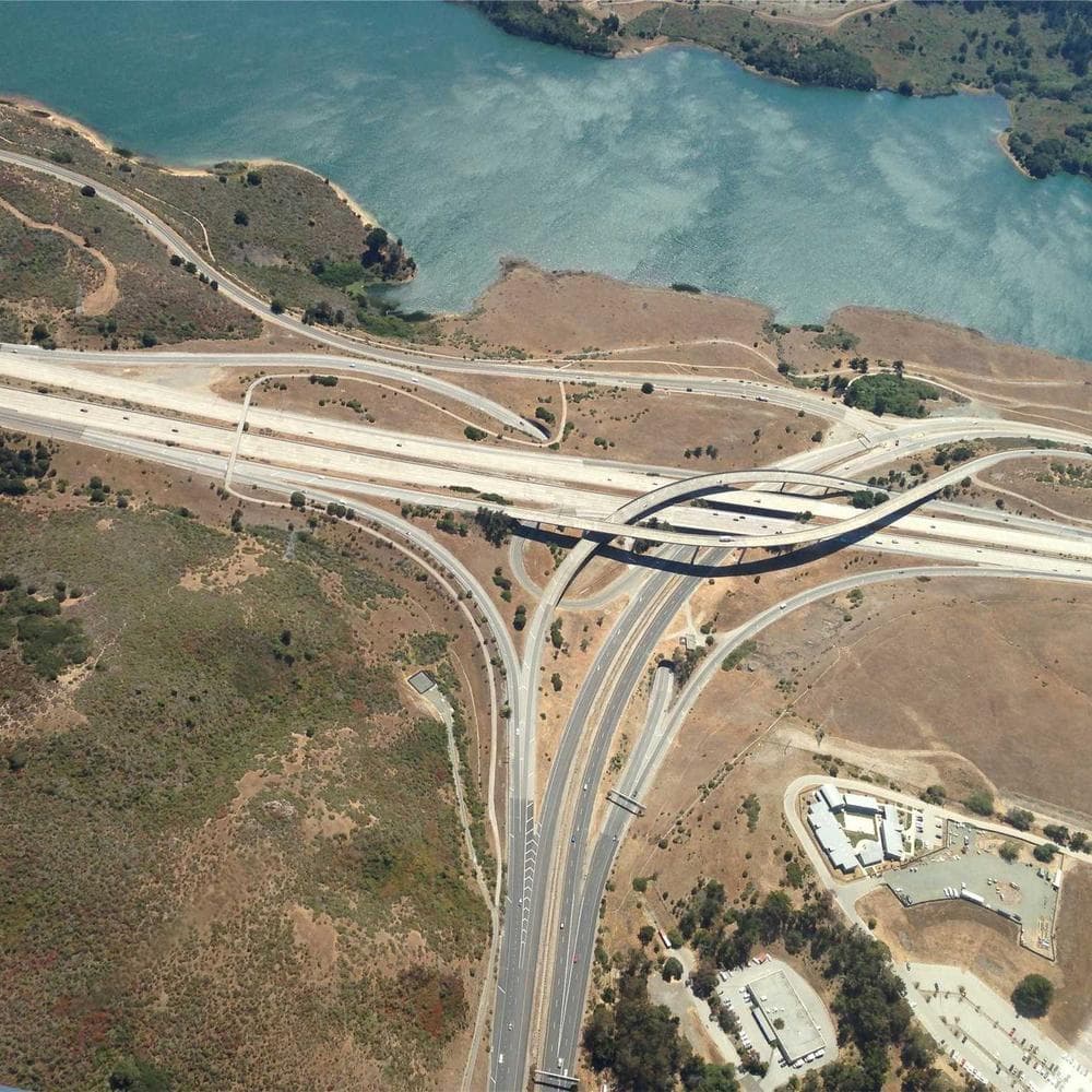 Collapsible bulk container 800L